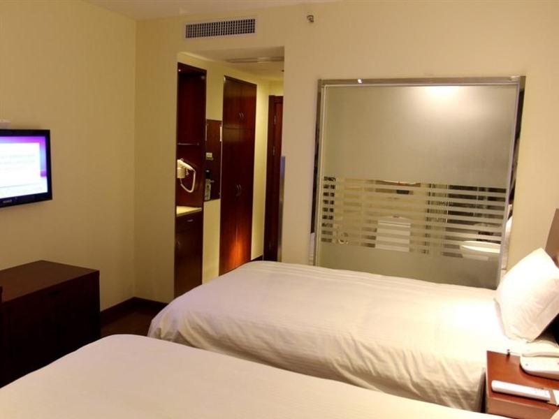Greentree Inn Yiwu International Trade City Hotel 외부 사진
